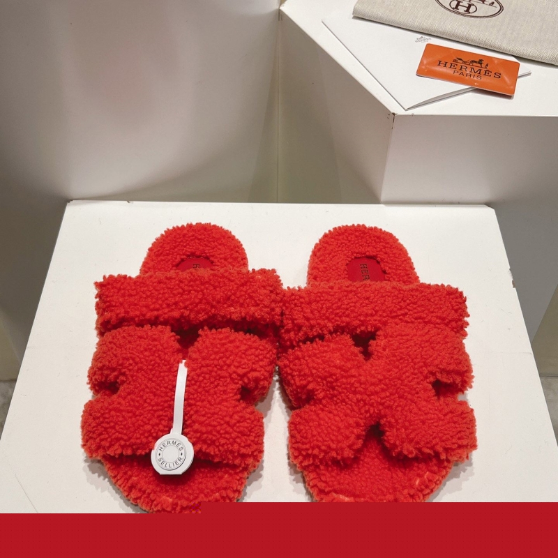 H**mes slippers